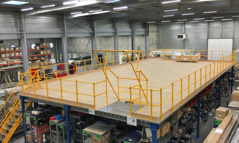 Barrière écluse, accessoire de protection pour vos plateformes mezzanines.