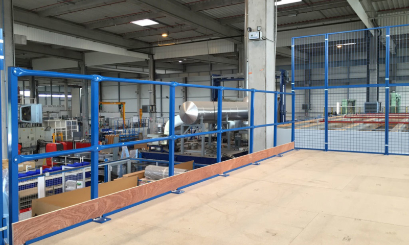 Garde-coprs, accessoires pour plateformes industrielles - Bretagne rayonnage