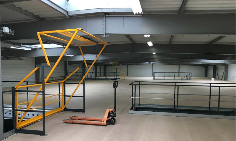 Plateforme-mezzanine, zone Atelier/Stockage - Bretagne rayonnage